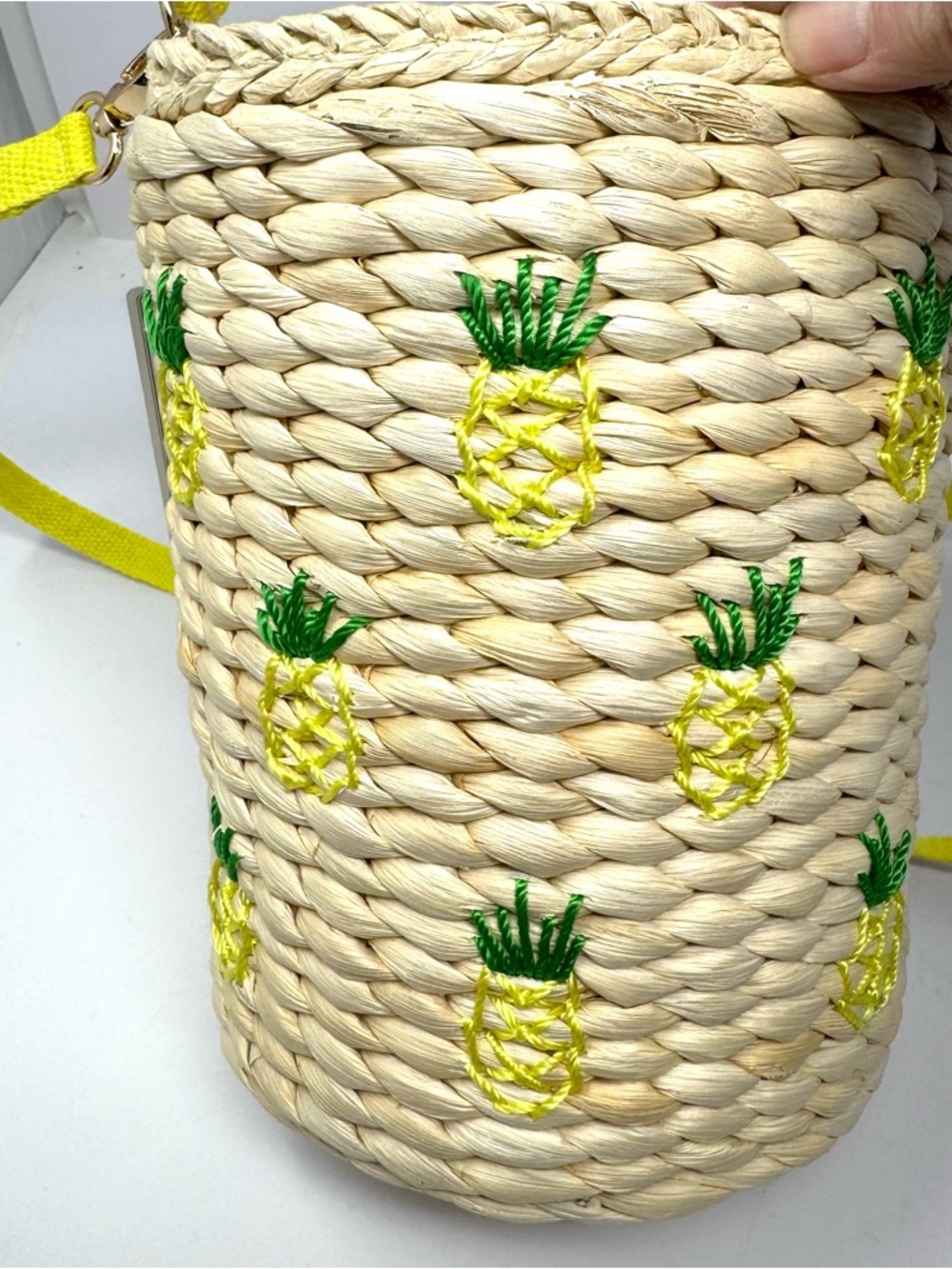 NEW Rachel Ashwell Pineapple Straw Bucket Drawstring Bag Purse  Embroidered - Picture 2 of 10